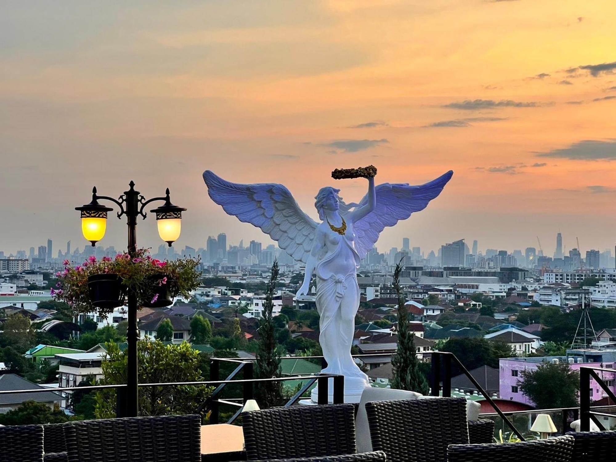 Sky Dome Resotel - โรงแรมสกายโดม รีโซเทล Μπανγκόκ Εξωτερικό φωτογραφία