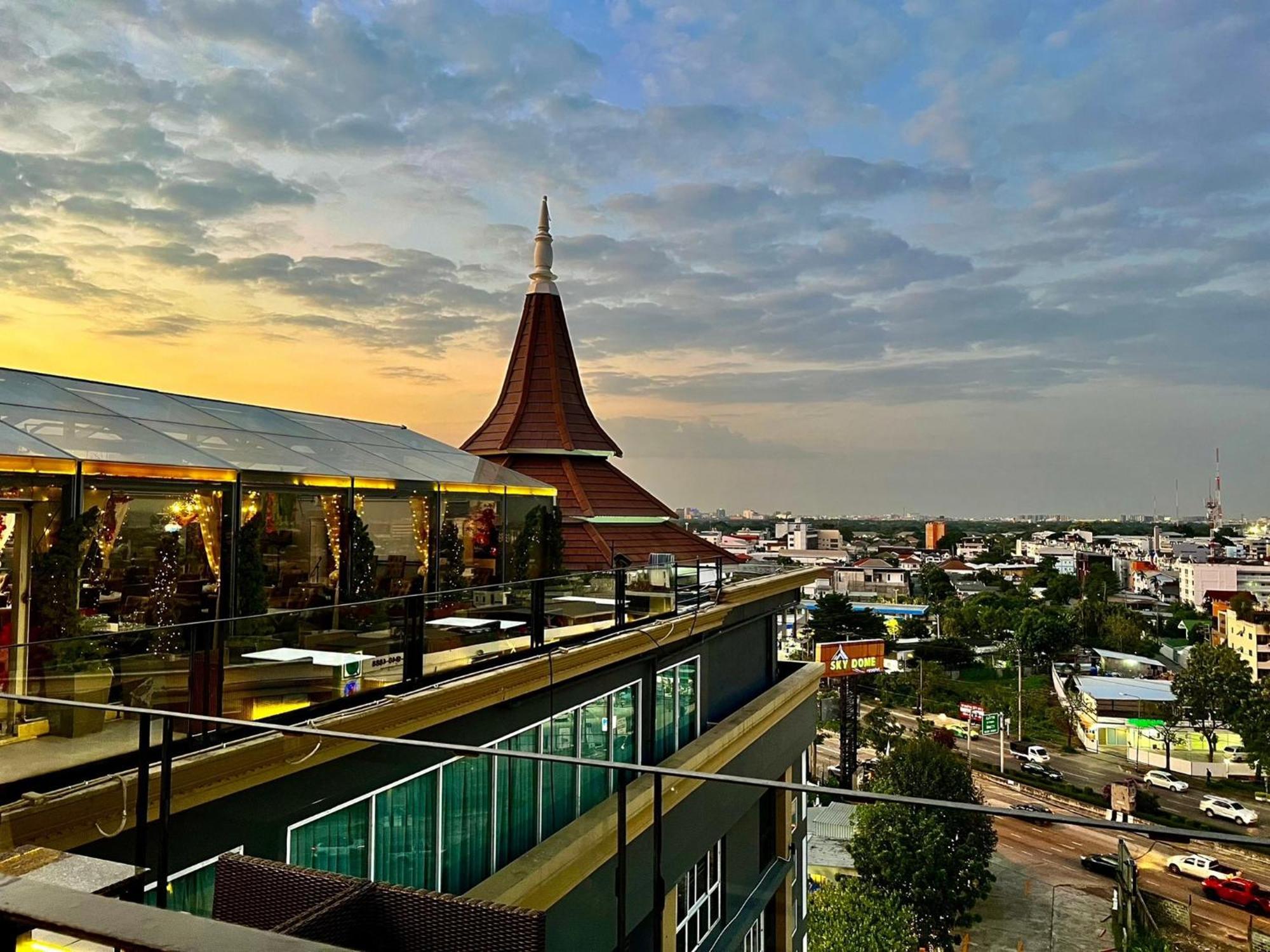 Sky Dome Resotel - โรงแรมสกายโดม รีโซเทล Μπανγκόκ Εξωτερικό φωτογραφία