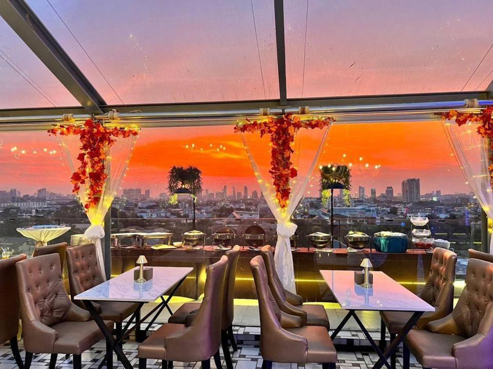 Sky Dome Resotel - โรงแรมสกายโดม รีโซเทล Μπανγκόκ Εξωτερικό φωτογραφία